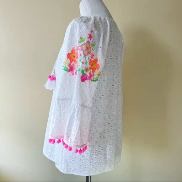 Lilly Pulitzer White Eyelet Blouse with Pink and Orange Embroidery - Picture 3 of 7